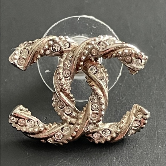 ❌ SOLD ON IG: Chanel CC Crystal and Pewter Studs - Picture 6 of 8